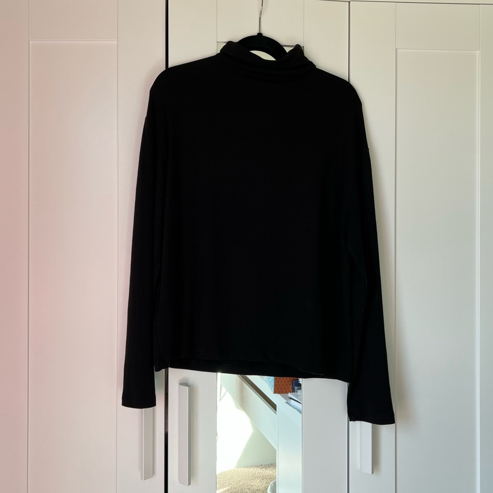 NWT Aritzia Wilfred Free Mars Slouchy Turtleneck in Black - Picture 2 of 9